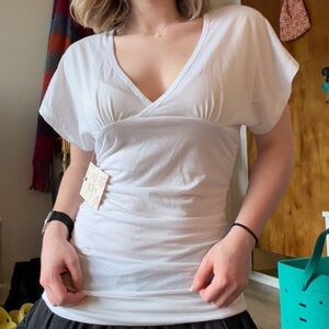 Derek Heart White V-Neck Tunic Top